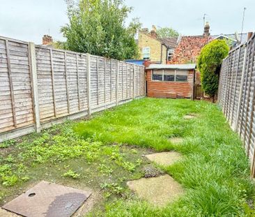 2 bedroom terraced house to rent - Photo 6