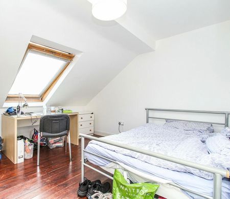 6 Bed Semi-Detached House, Elmsthorpe Avenue, NG7 - Photo 3