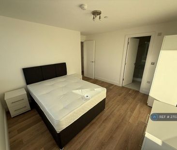 2 bedroom flat to rent - Photo 5