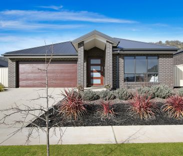 27 Keighran Avenue - Photo 3