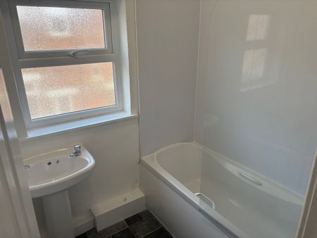 111, Elliott Street, Preston - Photo 5
