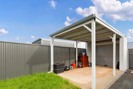 Modern Two Bedroom home in wanted locale - Photo 5