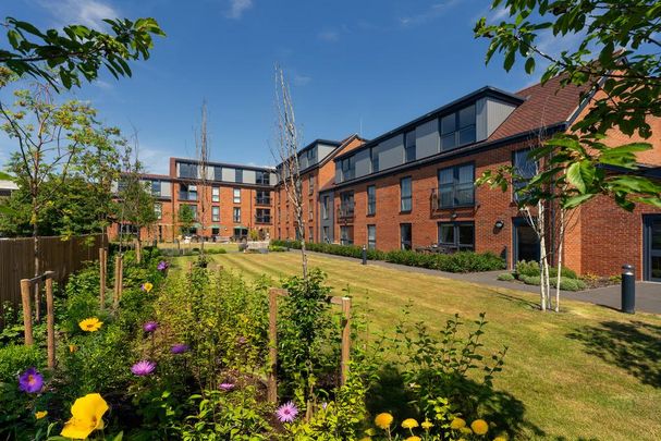 2 bedroom retirement property to rent - Photo 1