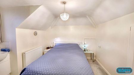 3 bedroom semi-detached bungalow to rent - Photo 4