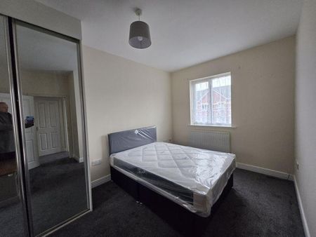 3 bedroom terraced house to rent - Photo 3