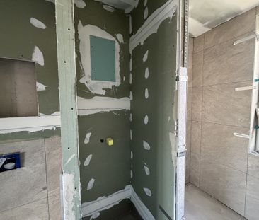 *Qualitatives Wohnen in Rheinnähe* Neubau Etagenwohnung mit Dachgar... - Foto 1