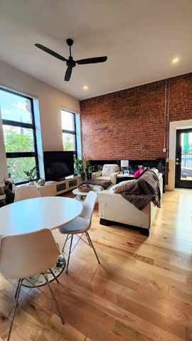 6 - 73 Pembroke Street W - Photo 4