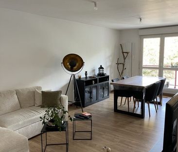 T3 REFAIT A NEUF AVEC TERRASSE + 2 PARKINGS + 1 CAVE - Photo 1