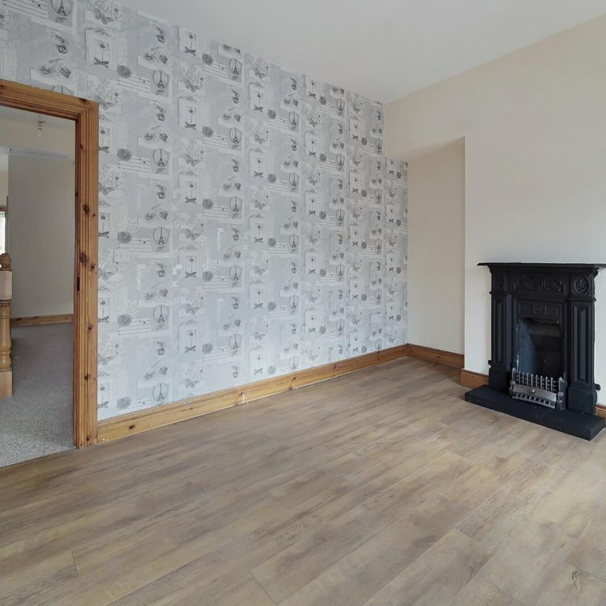 24 Governor Road, Derry - Photo 1