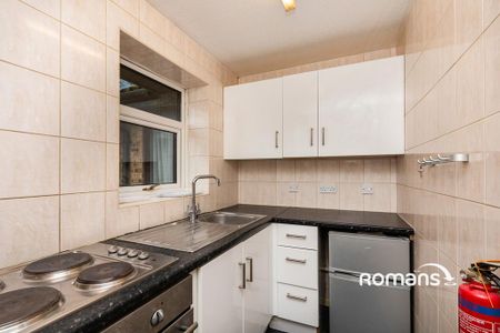 1 bedroom flat to rent - Photo 4