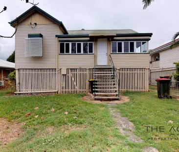 Conveniently Located Home! - Photo 3