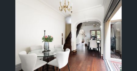 Charming Heritage Terrace in the Heart of Paddington With Prized Parking - Photo 3