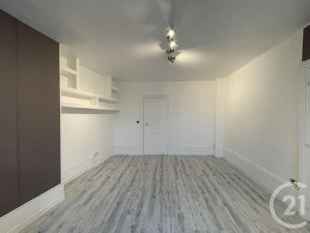 Location Appartement 2 pièces 56m² MOULINS 03000 - Photo 3