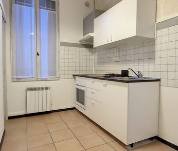 Location Appartement 1 pièce 26m² BEAUCAIRE 30300 - Photo 1