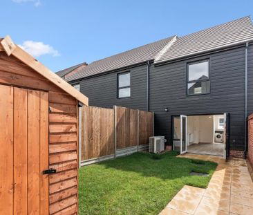 2 bedroom terraced house to rent - Photo 4
