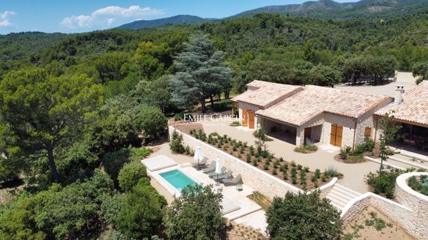 Villa à louer à Tourtour, le village dans le ciel - Photo 1