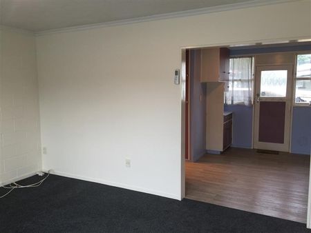 Easy Care Two Bedroom Unit - Photo 4