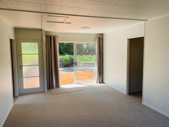Property Management46 Trias Road, Sunnynook - House for Rent - Photo 1
