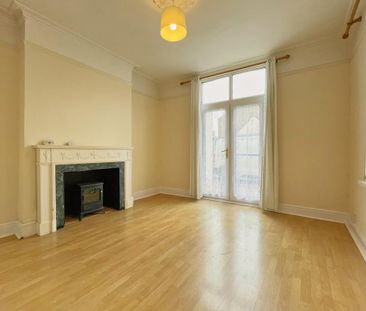 3 bedroom terraced house to rent - Photo 3