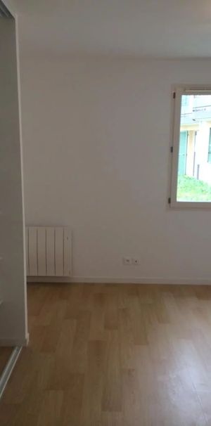 Location Appartement 2 pièces 59m² COULOMMIERS 77120 - Photo 1