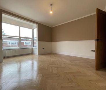 3 bedroom end of terrace house to rent - Photo 3