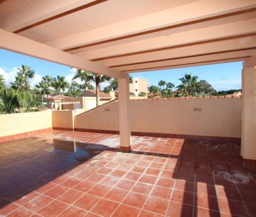Long term rent, 1 bed penthouse in Carib Playa, Marbella, 2 baths, ... - Photo 2