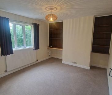 2 bedroom semi-detached house to rent - Photo 2
