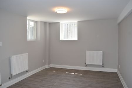 For Lease - 67 Cartwright Avenue, Toronto, Ontario - Photo 3