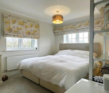 3 bedroom detached house to rent - Photo 2