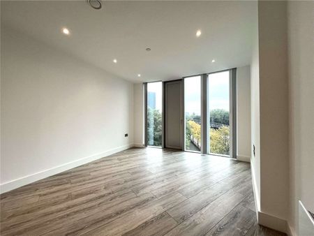 BRAND NEW Unfurnished One Double Bedroom Apartment in the Three60 development. - Photo 5