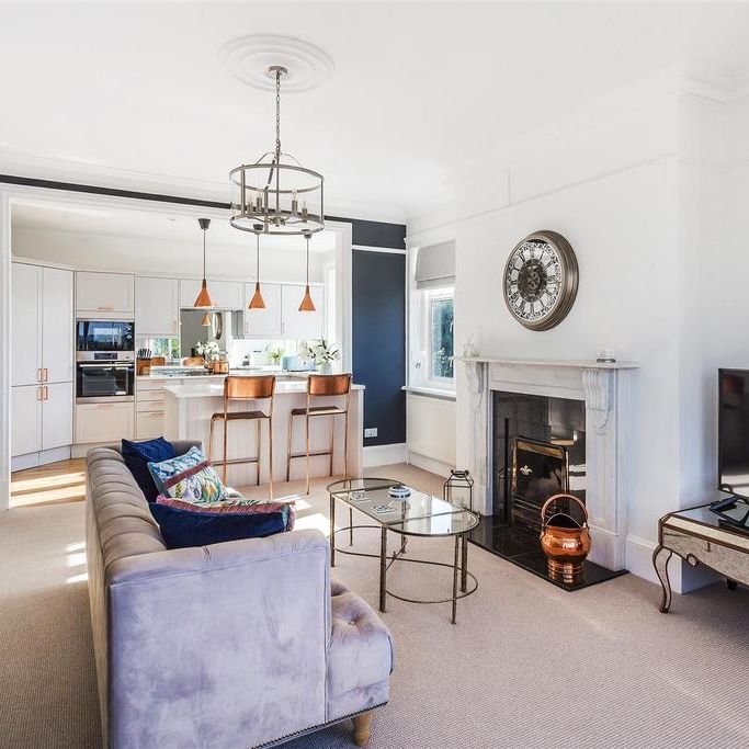3 bedroom apartment to rent - Photo 1