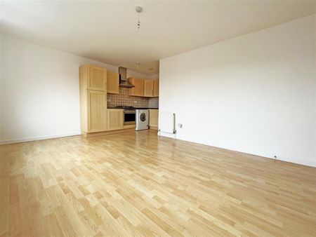 2 bedroom Apartment to rent - Photo 3