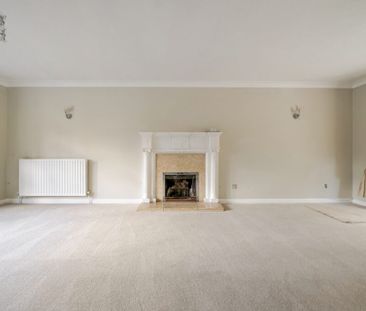 Tudor Close, Grayshott, GU26 - Photo 1