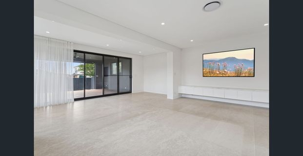 Renovated home in sought after pocket - Photo 1