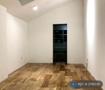 4 bedroom detached house to rent - Photo 4