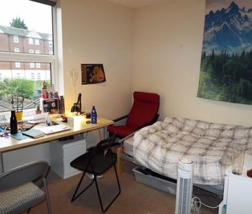 5 bedroom terraced house to rent - Photo 2