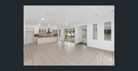 ION | THREE | PINECREST - Photo 2