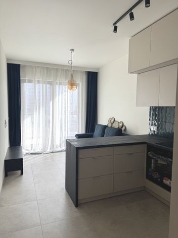 2 pokojowe mieszkanie na Stegnach - Zdjęcie 4