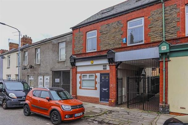 Clive Road, Canton, CF5 - Photo 1