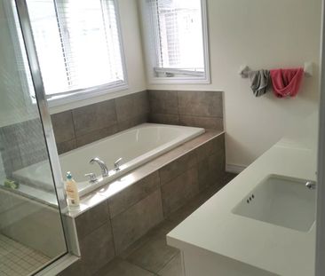 For Lease - 11 Rexford Drive, Markham, Ontario - Photo 6