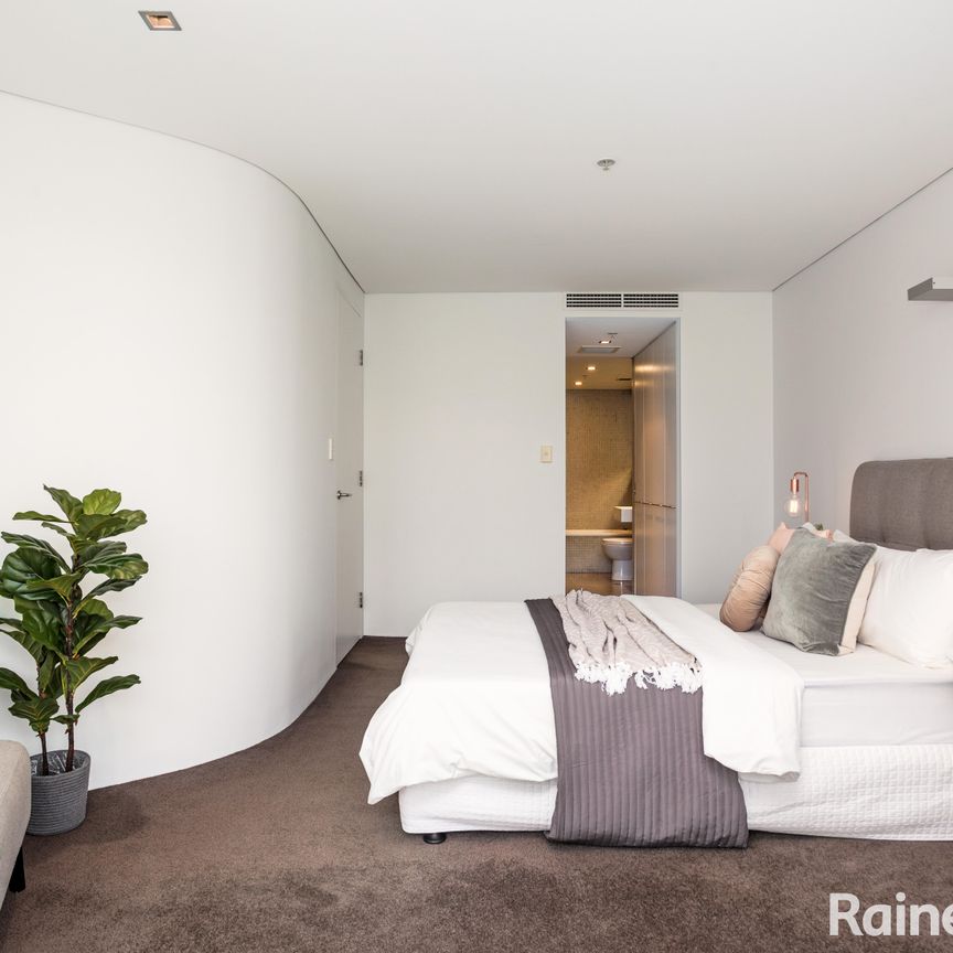 Apartment with 2 bedrooms, 2 bathrooms & parking for 1 car - Photo 1