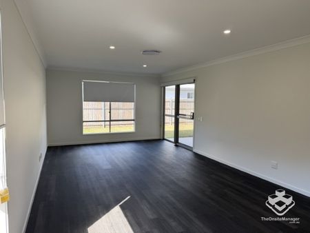 Brand New 4 Bed 4 Bath 2 Car Homes - Photo 2
