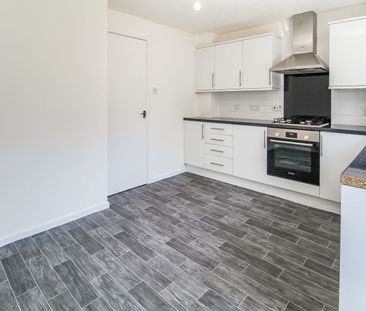 2 bedroom terraced house to rent - Photo 5