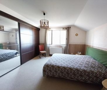 Location Maison 4 pièces 149m² ST PRYVE ST MESMIN 45750 - Photo 3