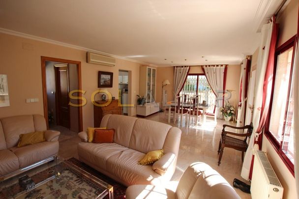 2 Bedrooms Villa in Albir Alicante (Costa Blanca) - Photo 1