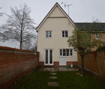 3 bedroom end of terrace house to rent - Photo 3