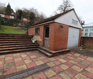 Chairborough Road, High Wycombe - Photo 5