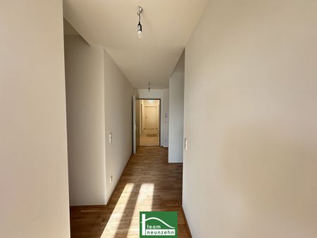 Klimatisierte Erstbezugs-Dachgeschosswohnung mit gewaltiger Dachterrasse bei der U3 Kendlerstraße mit Küche! - Photo 2