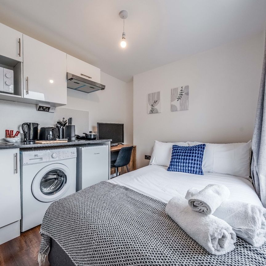 Studio Flat, Denmark Hill, SE5 - Photo 1