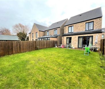 4 Bedroom Detached To Let - Photo 2